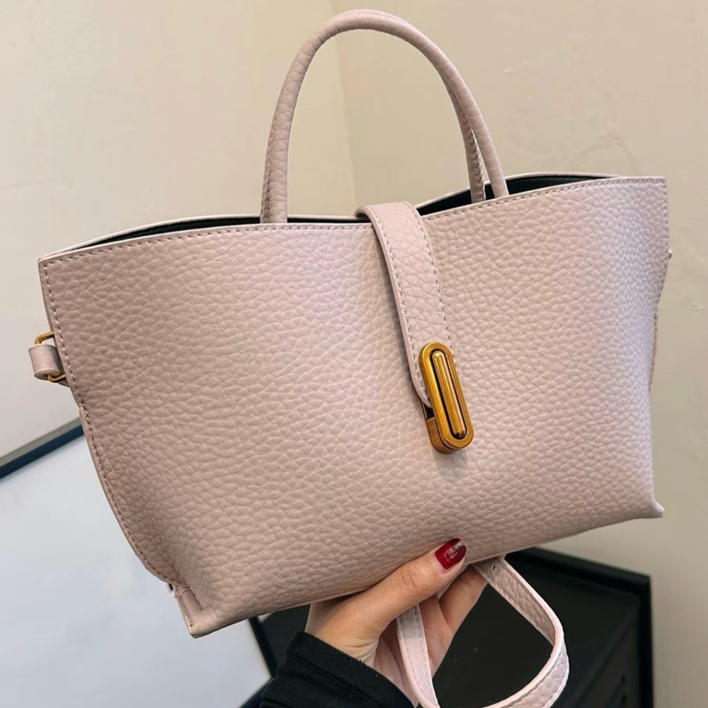 Elegant Baby Pink Handbag - Picture 9 of 9